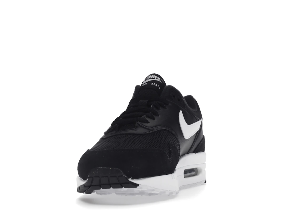 Vue 12 de Nike Air Max 1 Black White (2019)