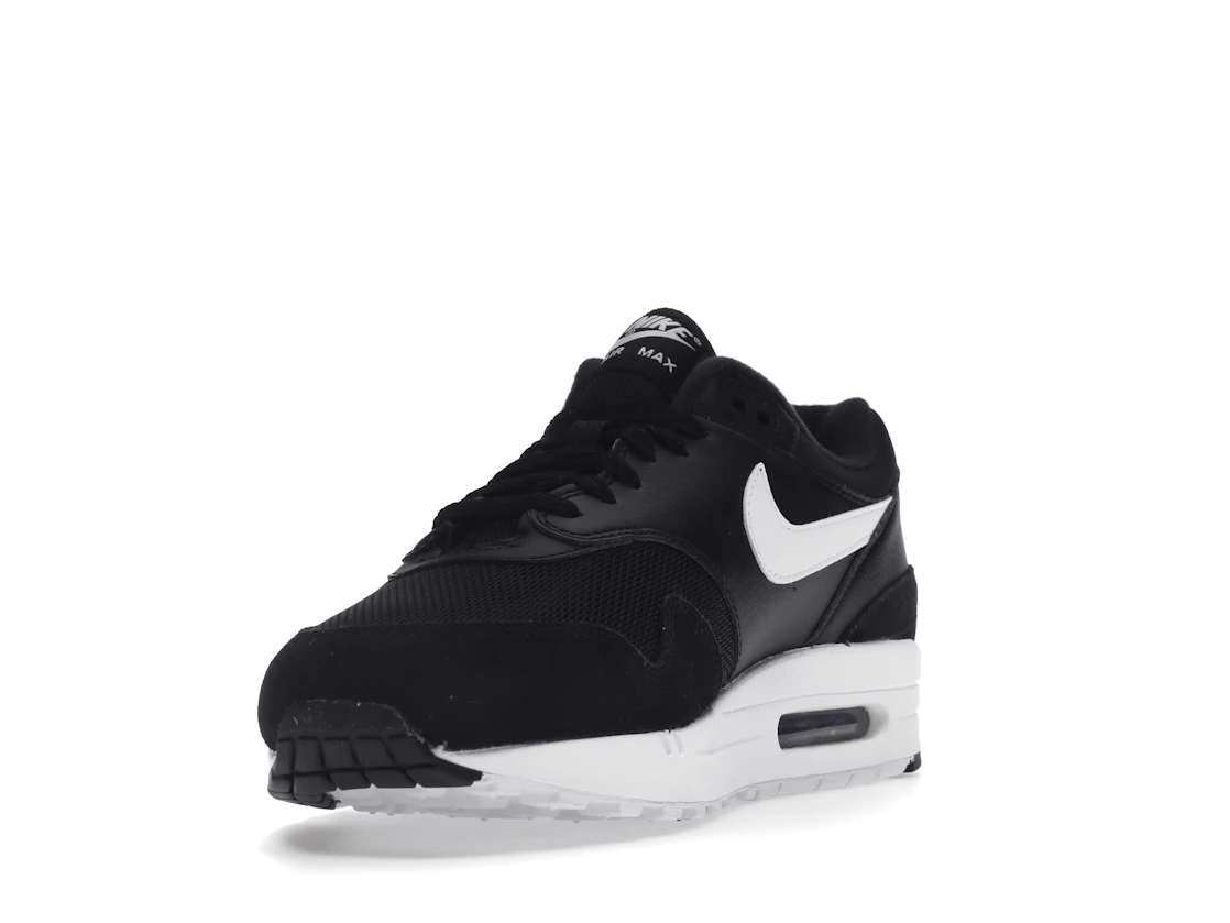 Vue 13 de Nike Air Max 1 Black White (2019)