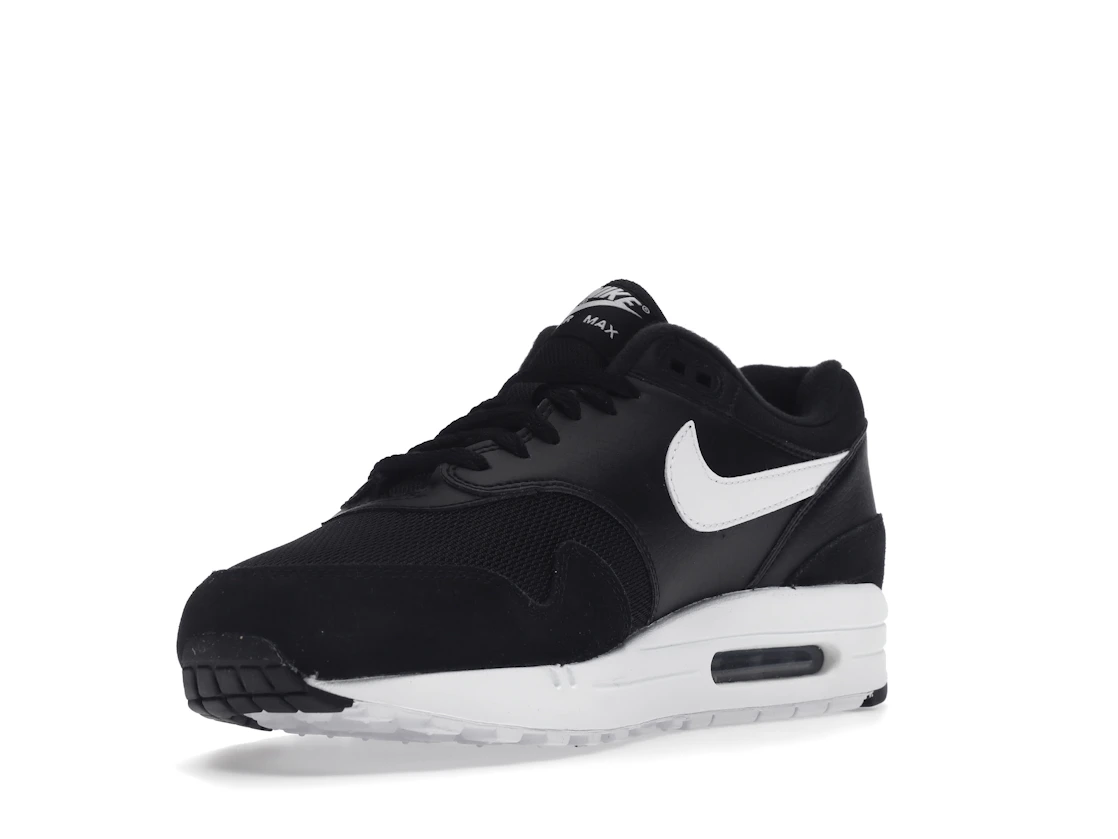 Vue 14 de Nike Air Max 1 Black White (2019)