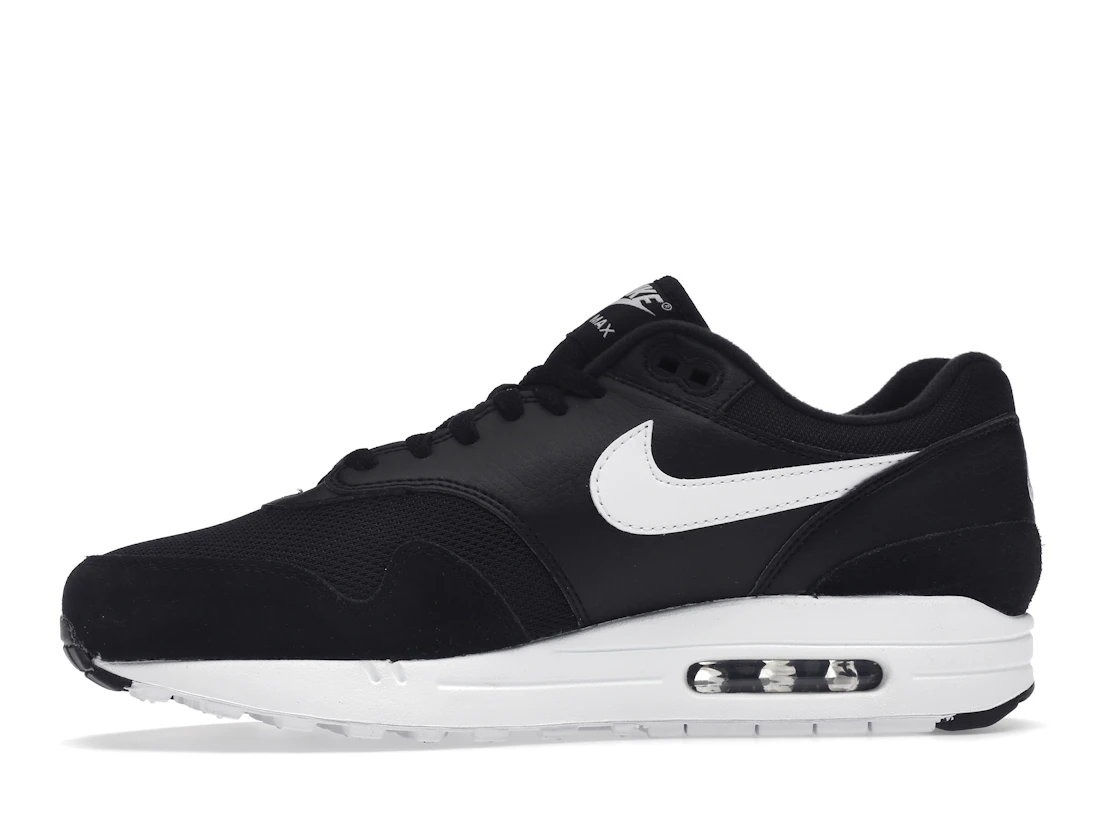 Vue 18 de Nike Air Max 1 Black White (2019)