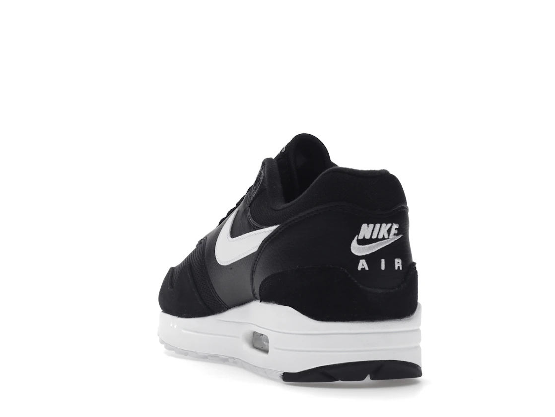 Vue 26 de Nike Air Max 1 Black White (2019)