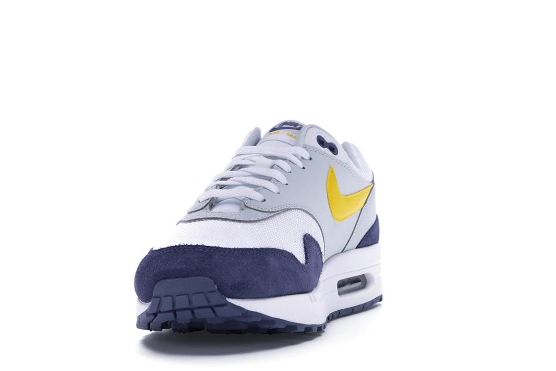 Vue 12 de Nike Air Max 1 Blue Recall