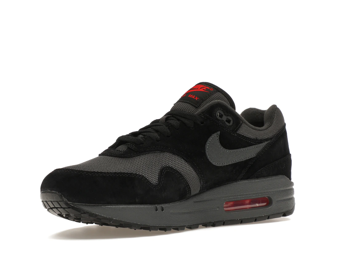 Vue 15 de Nike Air Max 1 Bred