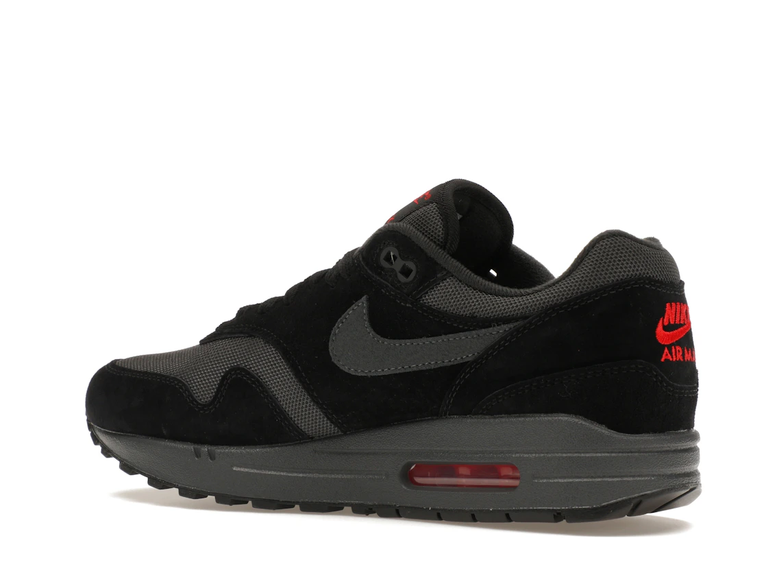 Vue 22 de Nike Air Max 1 Bred
