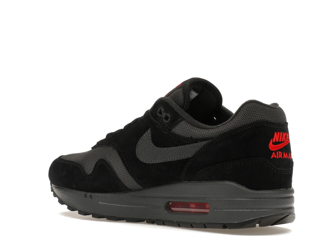 Vue 23 de Nike Air Max 1 Bred