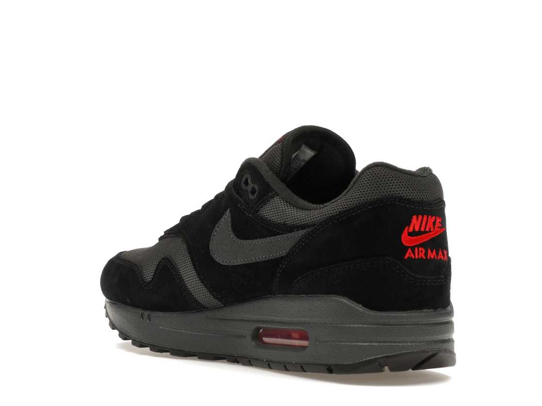 Vue 24 de Nike Air Max 1 Bred