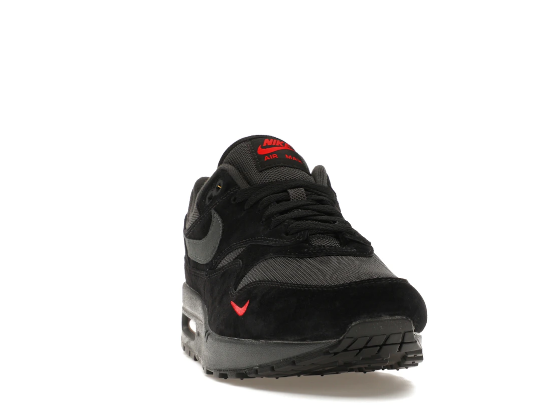 Vue 8 de Nike Air Max 1 Bred