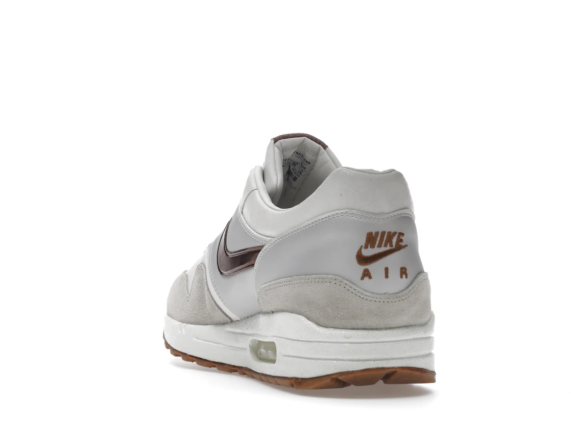 Vue 26 de Nike Air Max 1 Bronze Medal