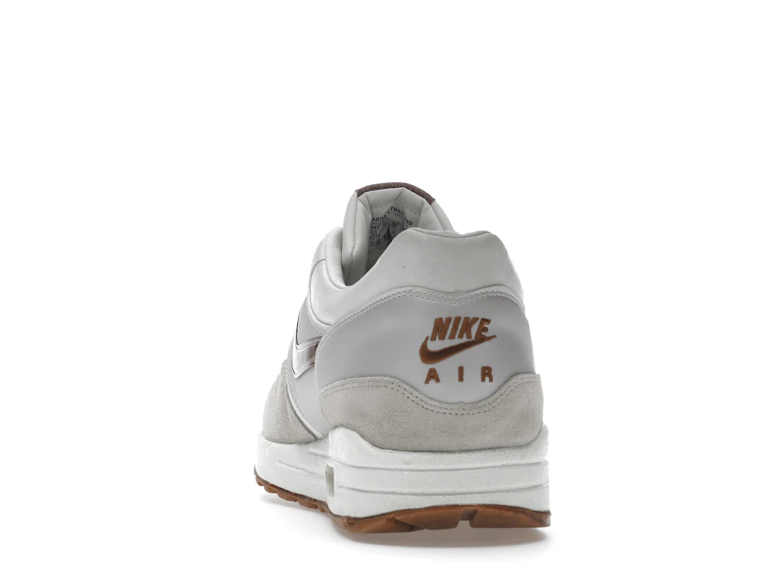 Vue 27 de Nike Air Max 1 Bronze Medal