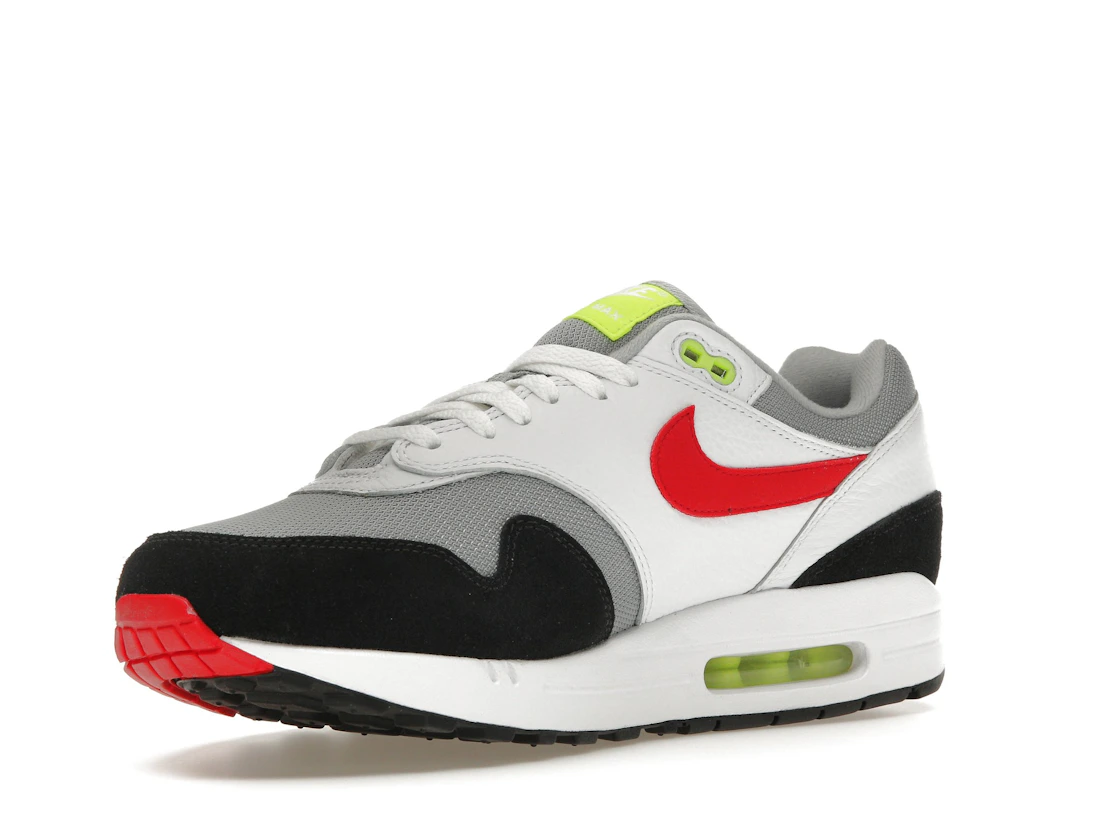 Vue 15 de Nike Air Max 1 Chili Volt