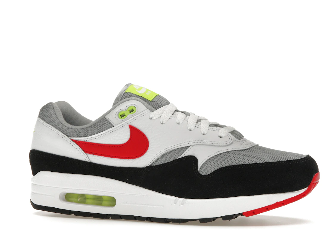 Vue 3 de Nike Air Max 1 Chili Volt