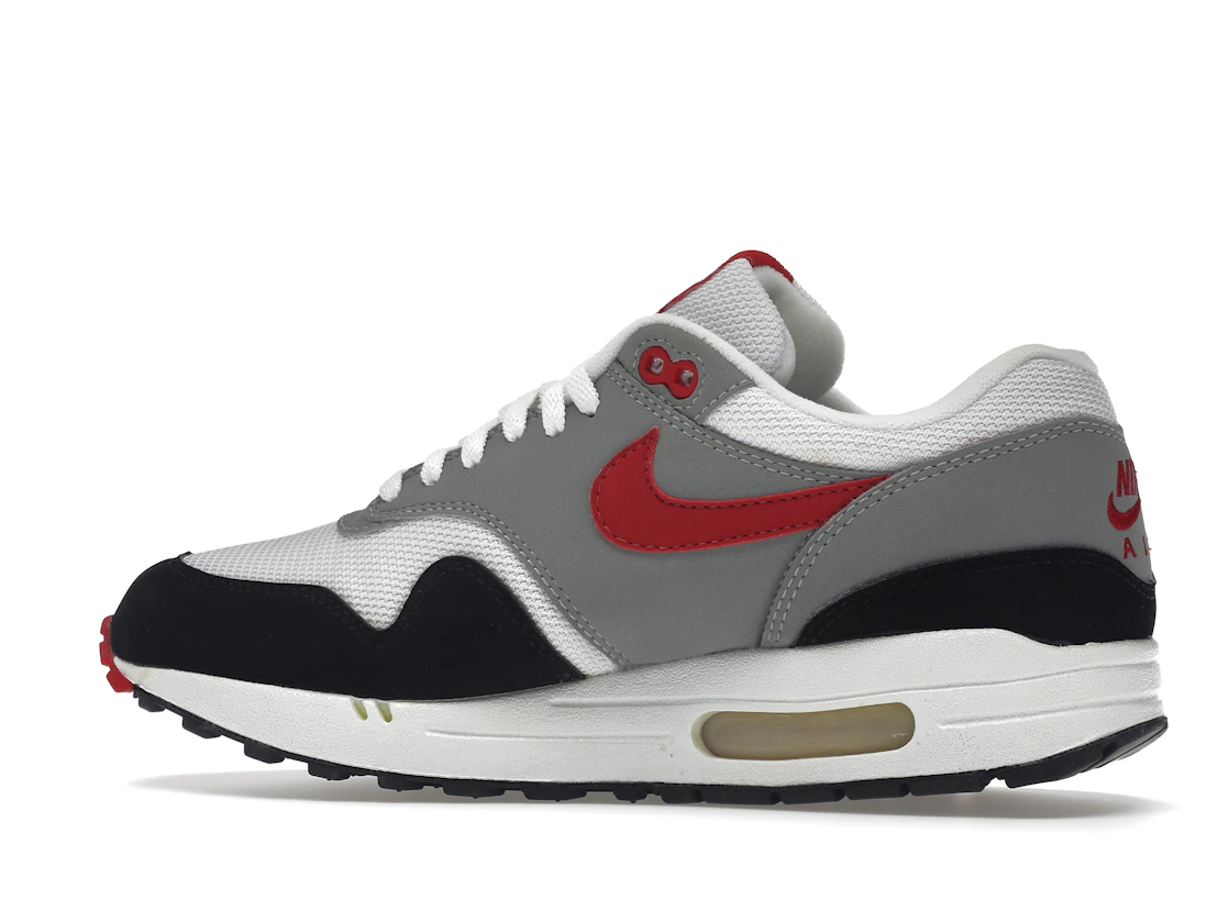 Vue 21 de Nike Air Max 1 Chili