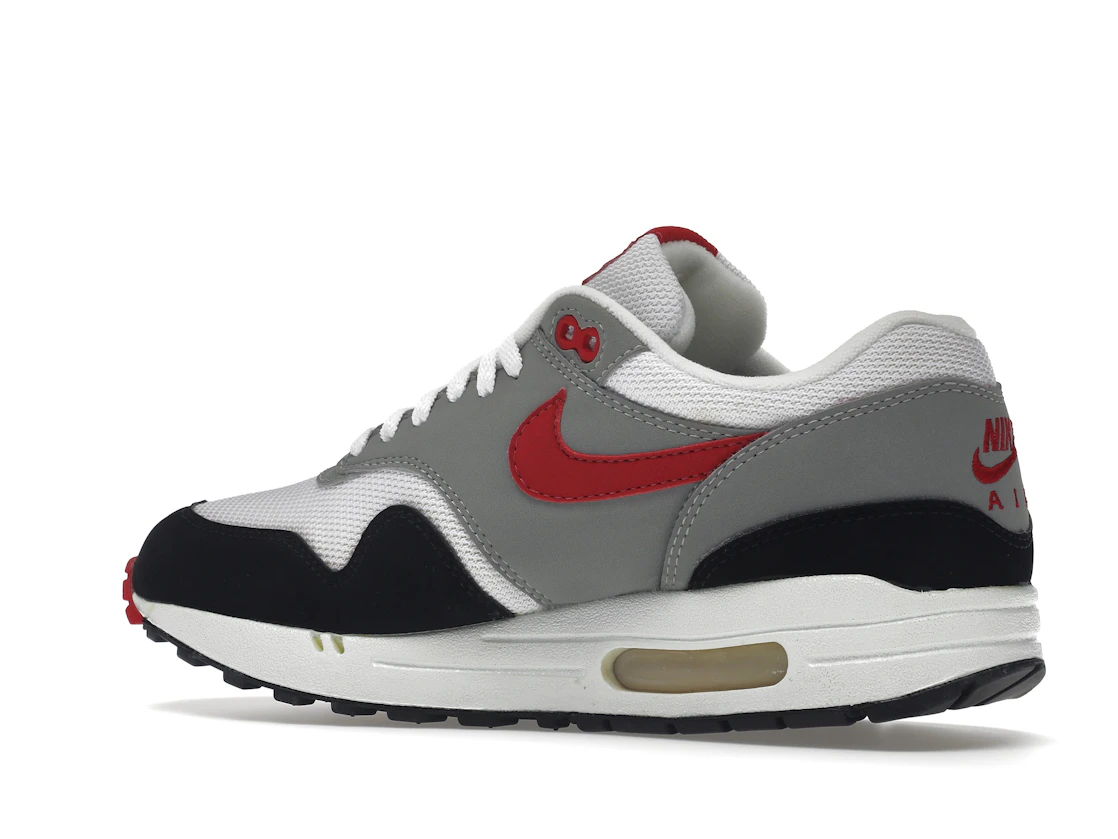 Vue 22 de Nike Air Max 1 Chili