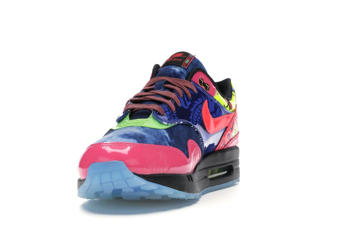 Vue 12 de Nike Air Max 1 Chinese New Year Longevity (2020)