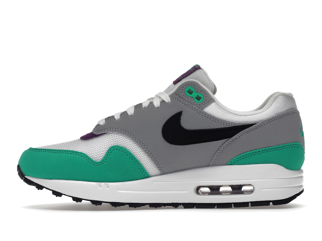 Vue 19 de Nike Air Max 1 Clear Emerald 