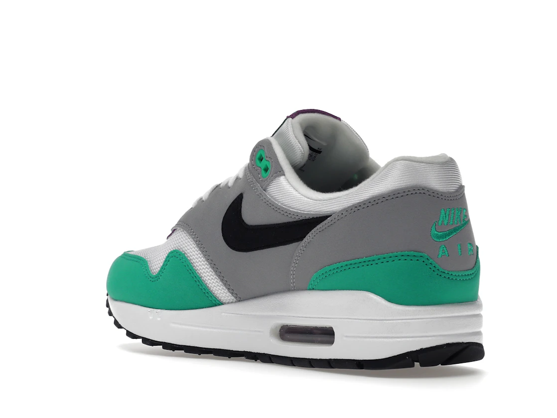 Vue 24 de Nike Air Max 1 Clear Emerald 