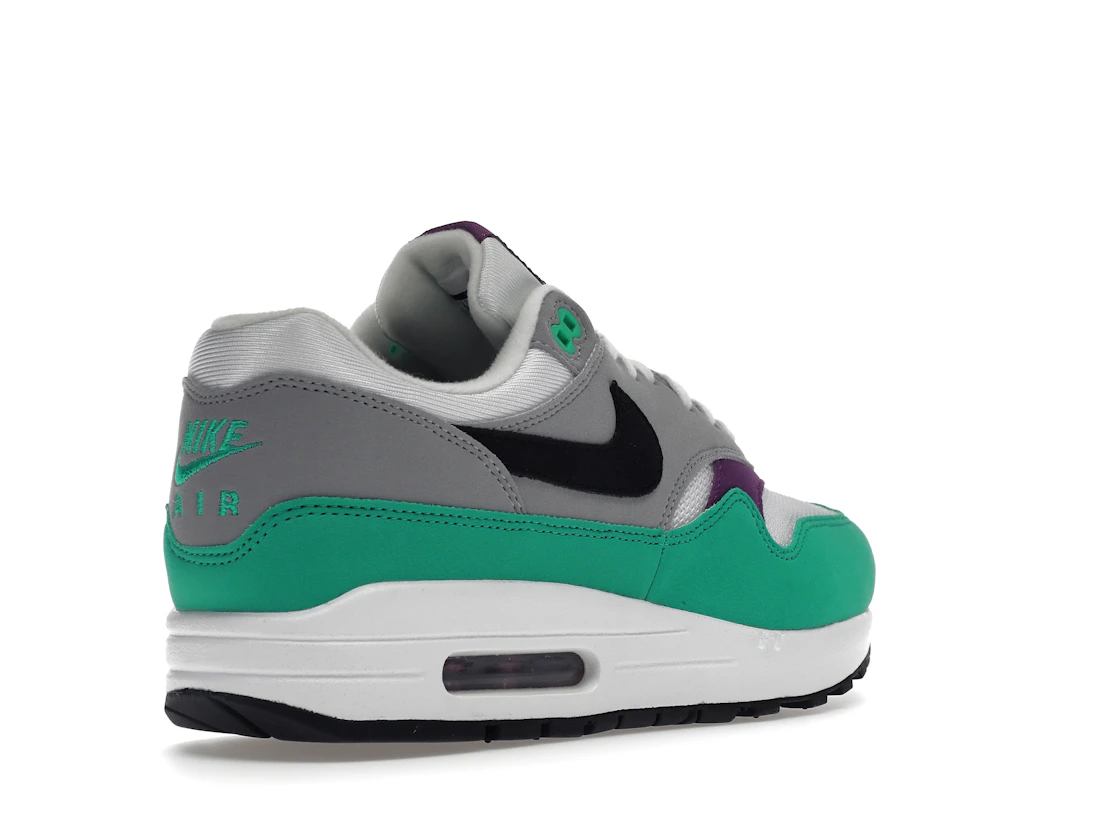Vue 32 de Nike Air Max 1 Clear Emerald 