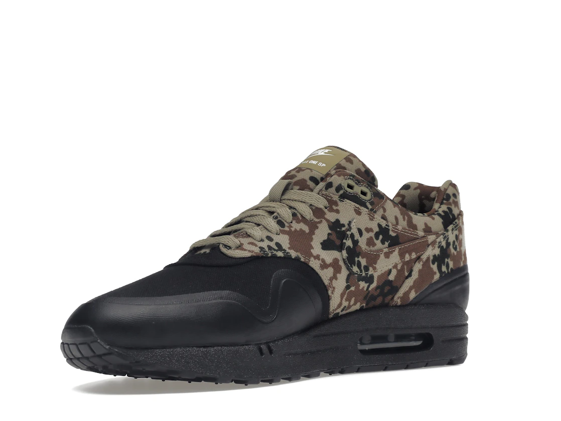 Vue 15 de Nike Air Max 1 Country Camo Germany (Nike Berlin Exclusive)