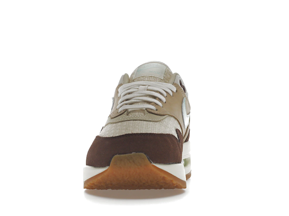 Vue 11 de Nike Air Max 1 Crepe Brown (2022)