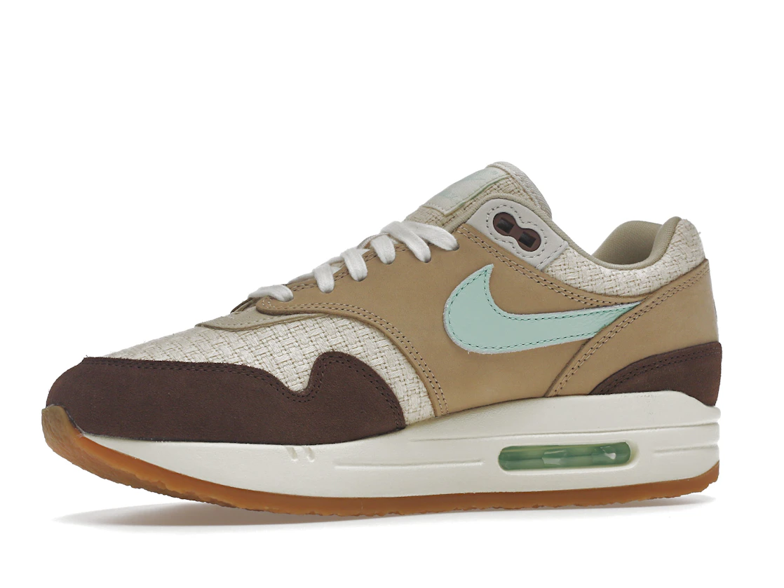 Vue 17 de Nike Air Max 1 Crepe Brown (2022)