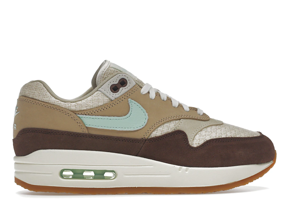 Vue 36 de Nike Air Max 1 Crepe Brown (2022)
