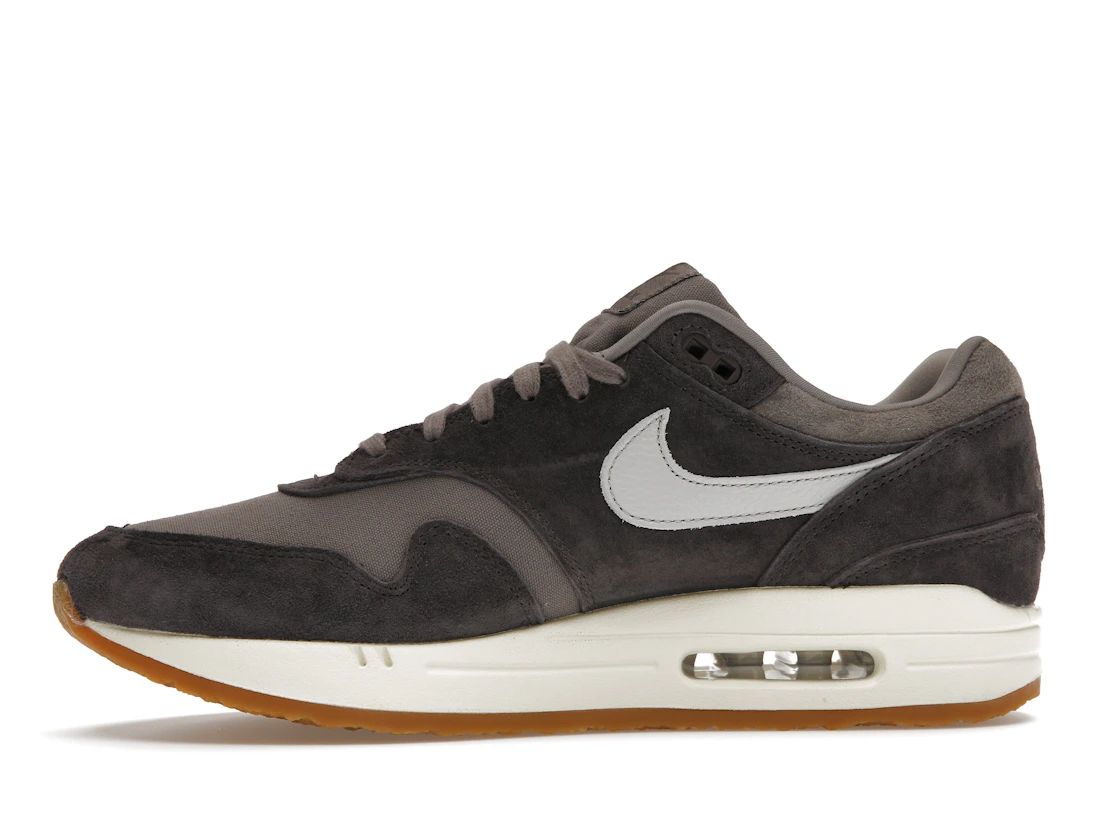 Vue 18 de Nike Air Max 1 Crepe Soft Grey