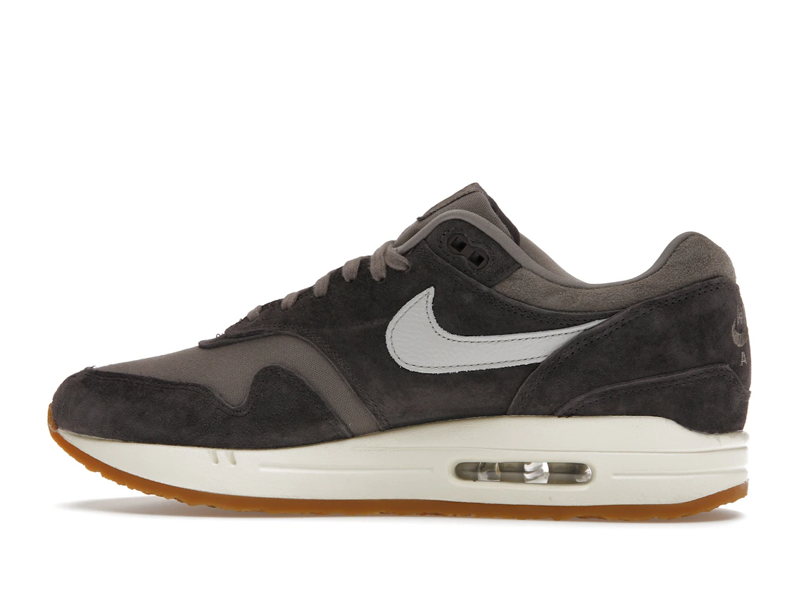 Vue 20 de Nike Air Max 1 Crepe Soft Grey