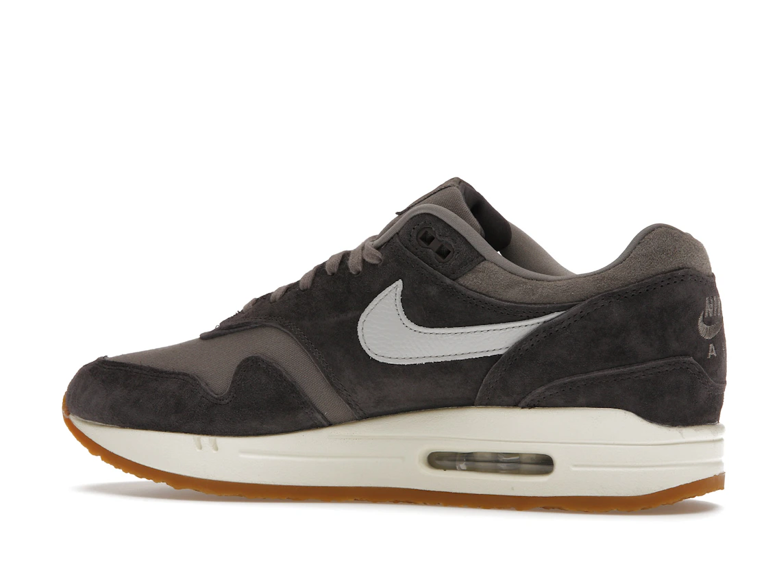 Vue 21 de Nike Air Max 1 Crepe Soft Grey