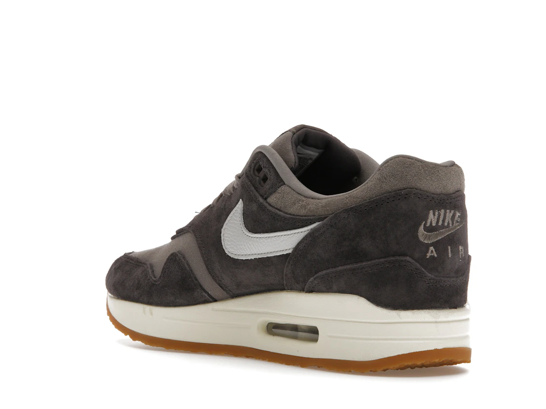 Vue 24 de Nike Air Max 1 Crepe Soft Grey