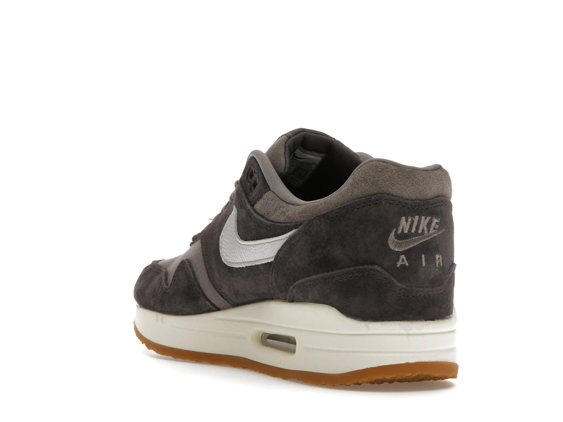 Vue 25 de Nike Air Max 1 Crepe Soft Grey