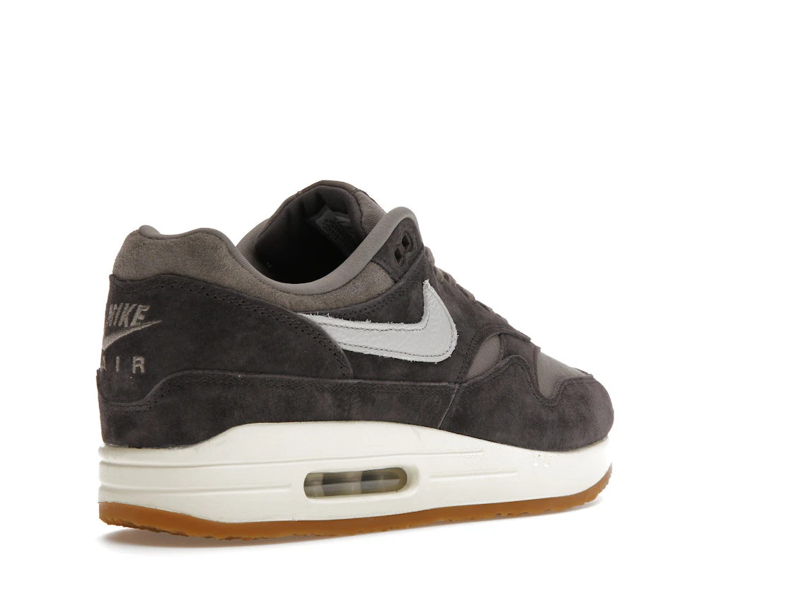 Vue 32 de Nike Air Max 1 Crepe Soft Grey