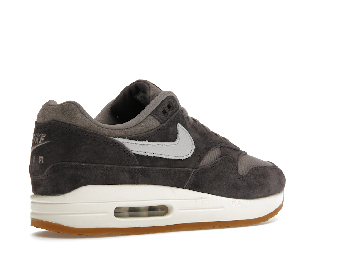 Vue 33 de Nike Air Max 1 Crepe Soft Grey