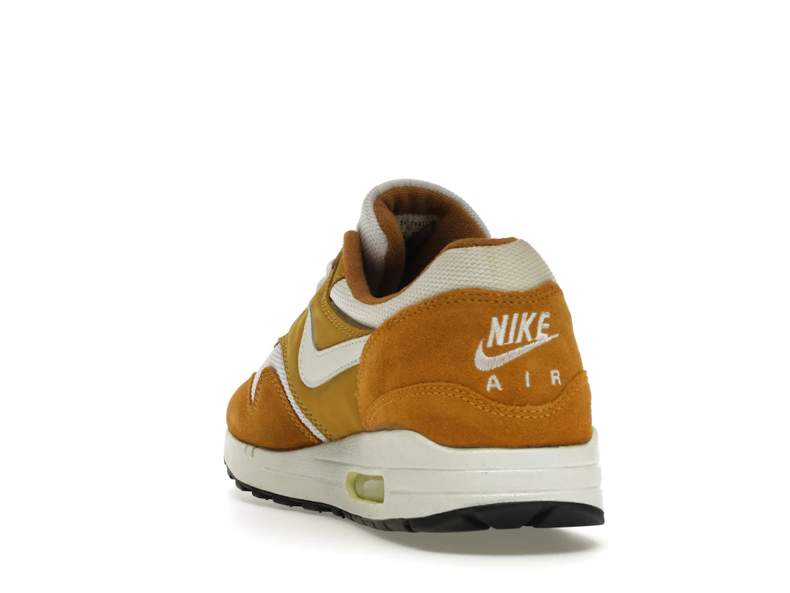 Vue 26 de Nike Air Max 1 Curry (2003)