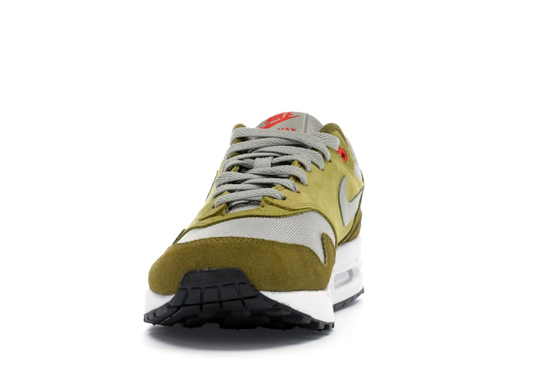 Vue 12 de Nike Air Max 1 Curry Pack (Olive)