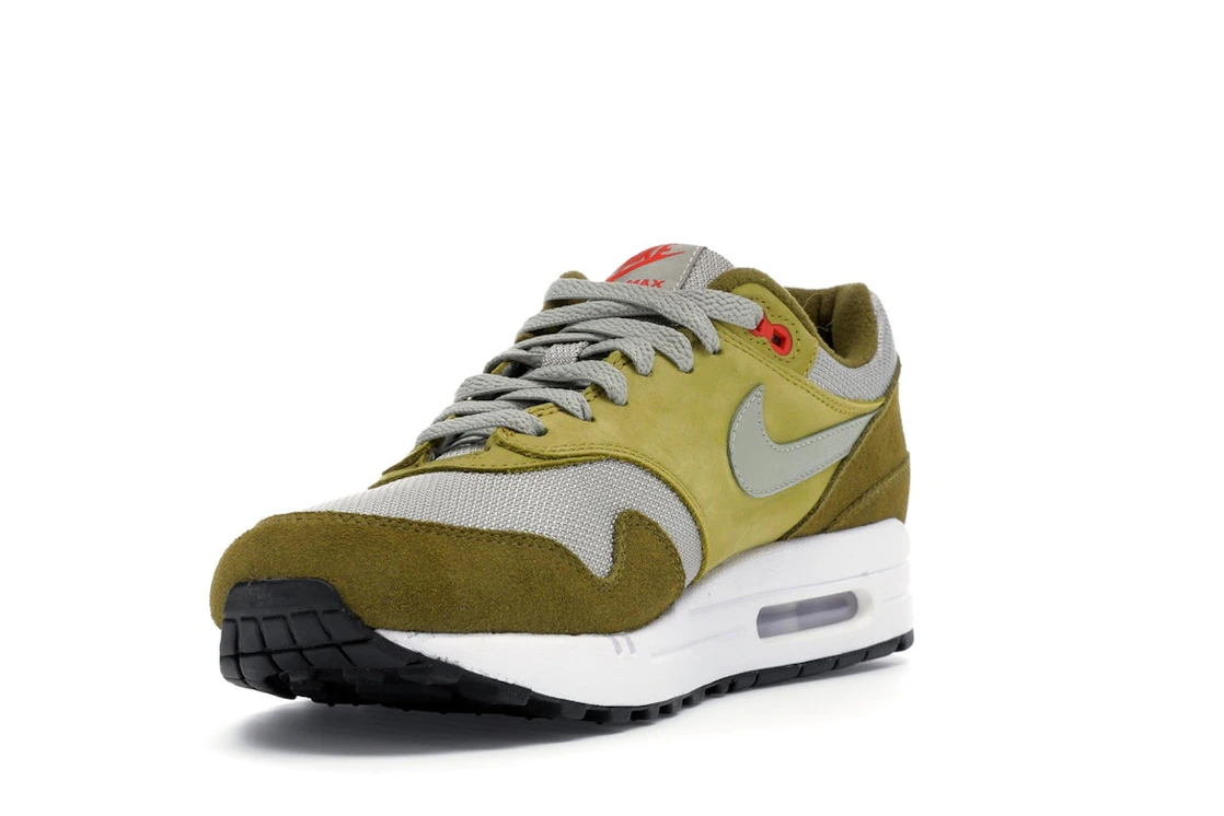 Vue 14 de Nike Air Max 1 Curry Pack (Olive)