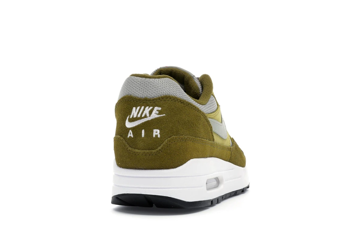 Vue 30 de Nike Air Max 1 Curry Pack (Olive)