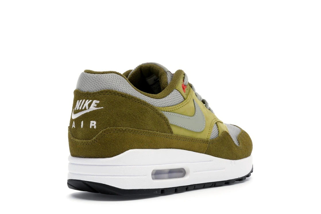 Vue 32 de Nike Air Max 1 Curry Pack (Olive)