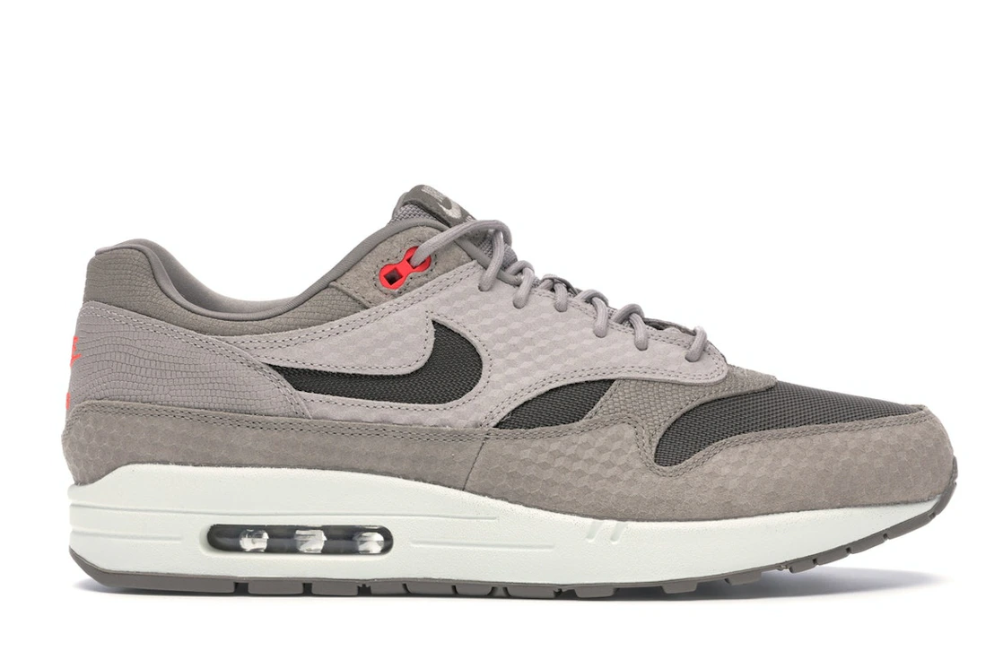 Vue 1 de Nike Air Max 1 Cut Out Swoosh Moon Particle