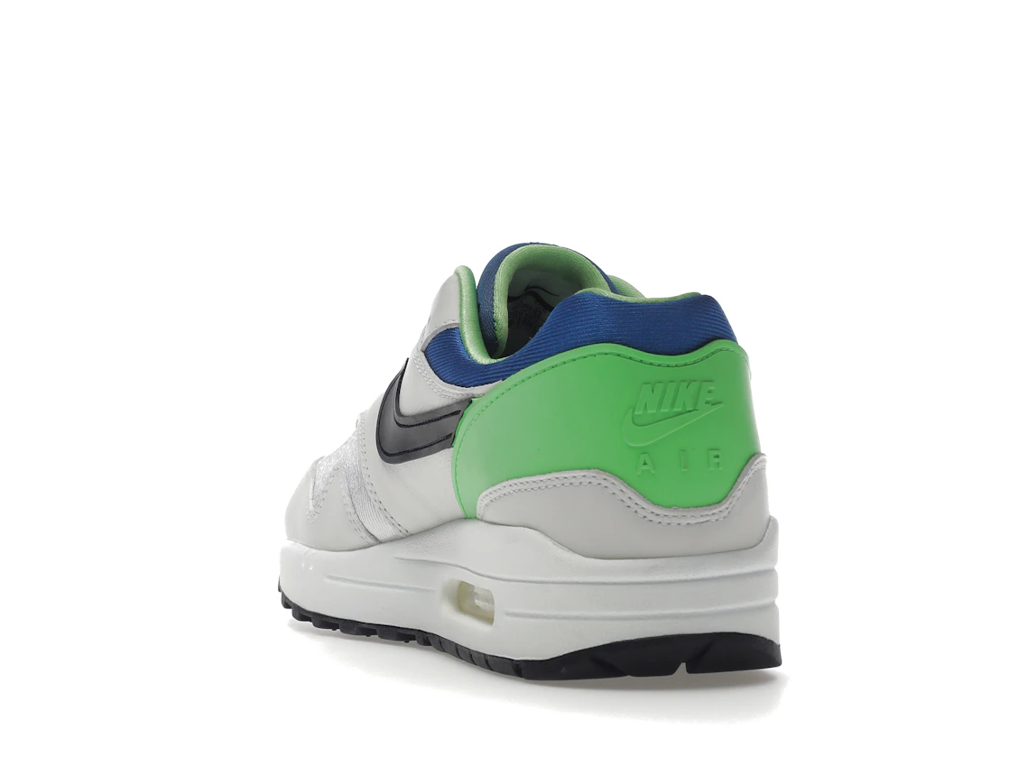 Vue 26 de Nike Air Max 1 DNA CH.1 Pack Huarache Green Royal