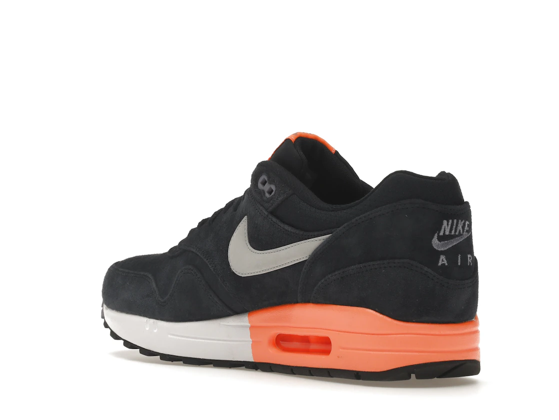 Vue 24 de Nike Air Max 1 Dark Obsidian Atomic Orange