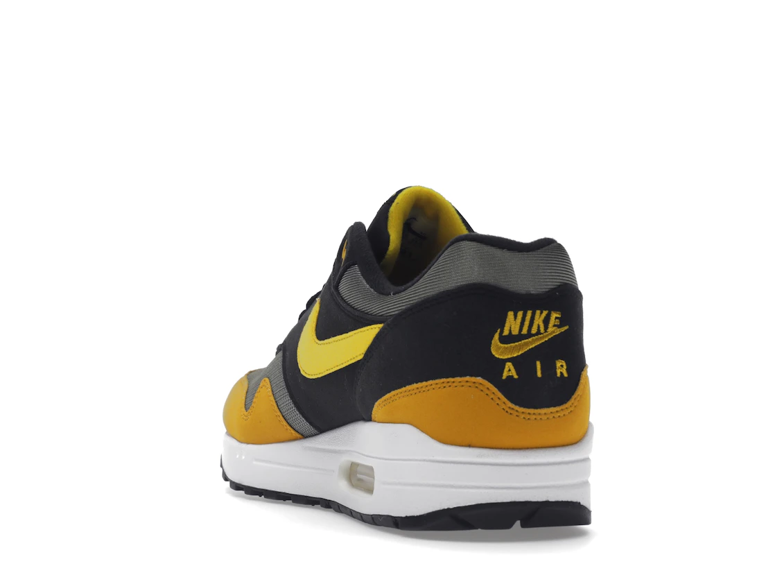 Vue 26 de Nike Air Max 1 Dark Stucco Vivid Sulfur