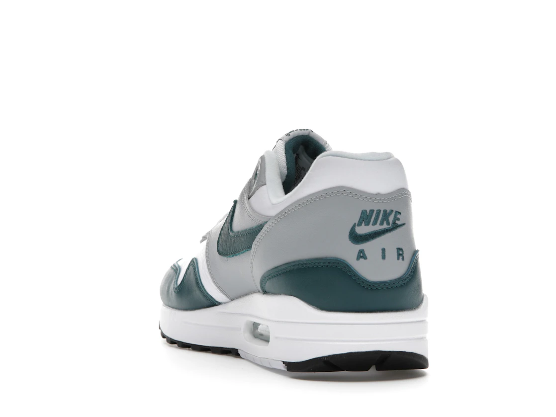 Vue 26 de Nike Air Max 1 Dark Teal Green