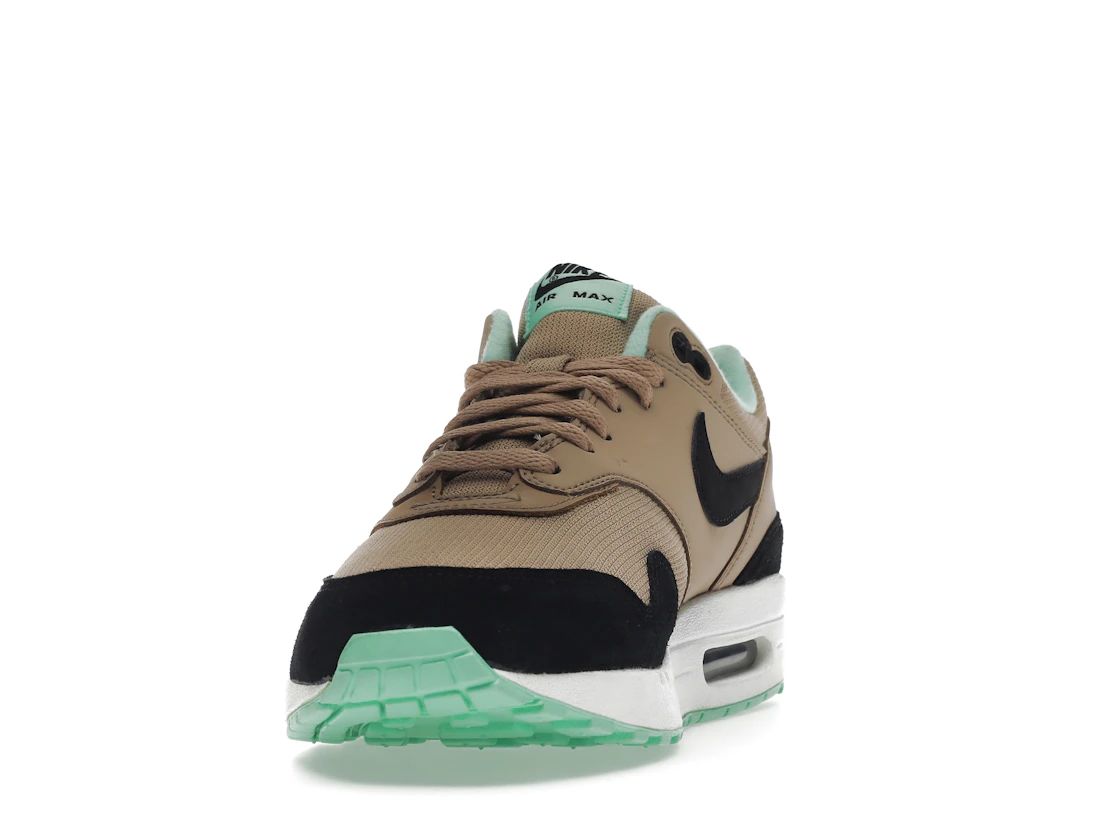 Vue 12 de Nike Air Max 1 Desert Black Green Glow 