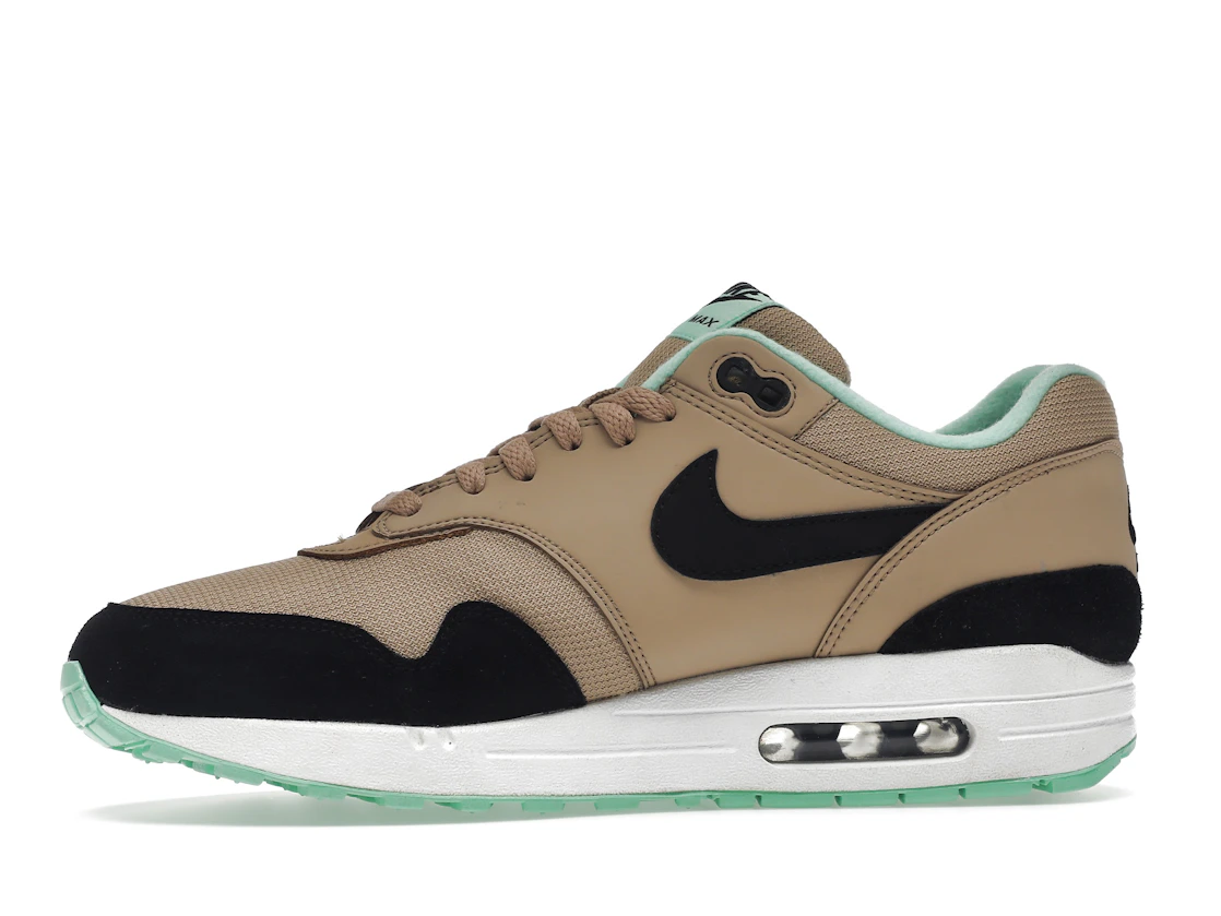 Vue 18 de Nike Air Max 1 Desert Black Green Glow 