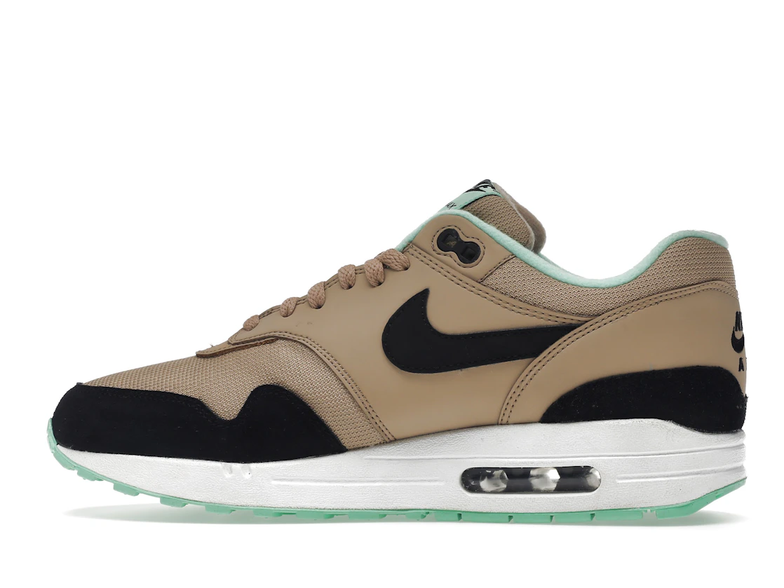 Vue 20 de Nike Air Max 1 Desert Black Green Glow 