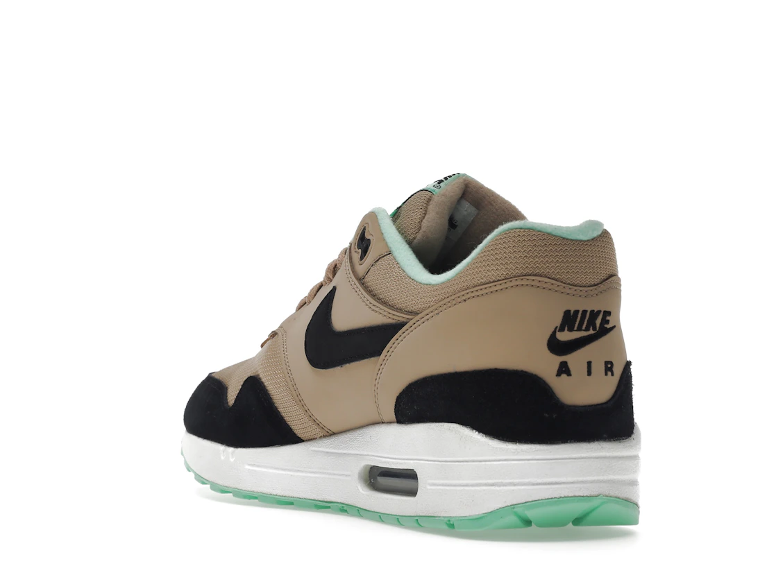 Vue 25 de Nike Air Max 1 Desert Black Green Glow 