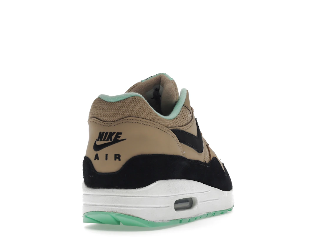 Vue 30 de Nike Air Max 1 Desert Black Green Glow 