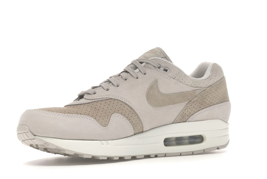 Vue 16 de Nike Air Max 1 Desert Sand Suede