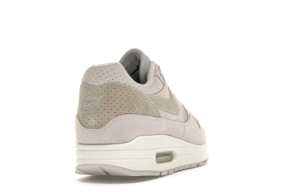 Vue 30 de Nike Air Max 1 Desert Sand Suede