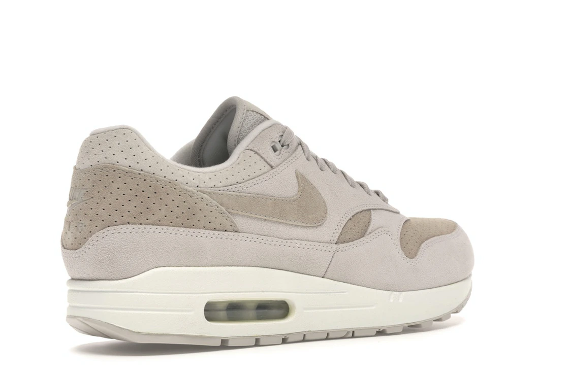 Vue 33 de Nike Air Max 1 Desert Sand Suede